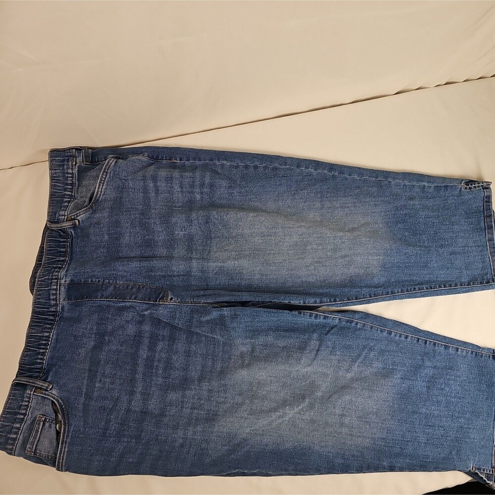 Croft & Barrow Women's Plus 2X Pull-On Capri Jeans Blue Denim Stretch
